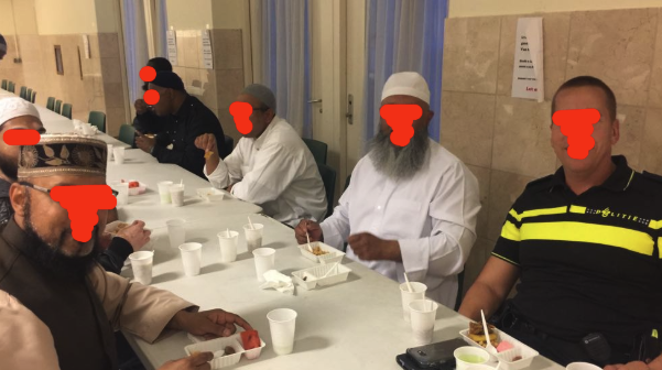 Sufi: “Roep maar lekker de doden aan, is goed voor je gezondheid”