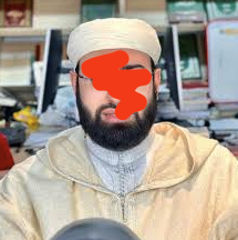 Khammar Al-Bakkali en Mr. Yousfi
